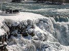 Jedna z nejznámjích vyhlídek na Niagarské vodopády nabízí úchvatnou zimní...