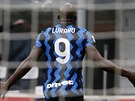 Romelu Lukaku z Interu Milán oslavuje svj gól v derby proti AC.