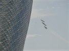 Aerobatick skupina Al Fursan na strojch Aermacchi MB-339A na veletrhu IDEX v...