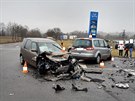 T�i lid� se zranili p�i nehod� t�� aut na Prachaticku na k�i�ovatce, kde se...