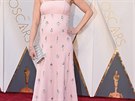 Thotná hereka Emily Bluntová v roce 2016 vsadila na pastelov rové aty s...