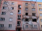 V Ostrav�-Hrab�vce nad r�nem explodoval byt v prvn�m pat�e bytov�ho domu. ...