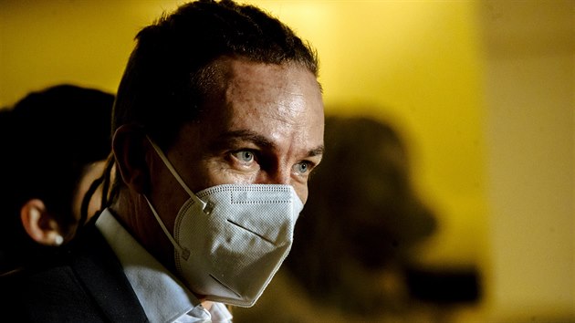 Ivan Barto� na jedn�n� vl�dy a opozice v Poslaneck� sn�movn� (24.�nor 2021)