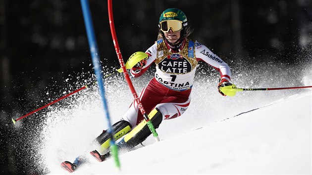 Katharina Liensbergerová ve slalomu na MS v Cortině d'Ampezzo.