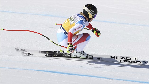 Švýcarská sjezdařka Lara Gutová-Behramiová na trati ve Val di Fassa