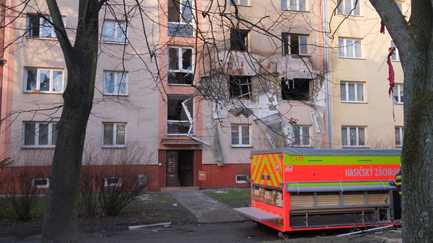 V Ostrav-Hrabvce nad rnem explodoval byt v prvnm pate bytovho domu.  (24.2.2021)