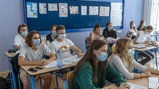 Soud přikázal pražskému Gymnáziu Na Zatlance obnovit denní formu vzdělávání....