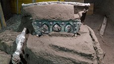 Archeologové našli v blízkosti Pompejí obřadní kočár. (27. února 2021)