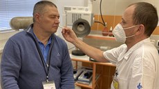 V ambulanci olfaktometrie, která funguje v Nemocnici Znojmo pod vedením primá�e...