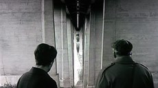 Nedokonený dálniní most nad elivkou v televizním filmu Romeo a Julie na...