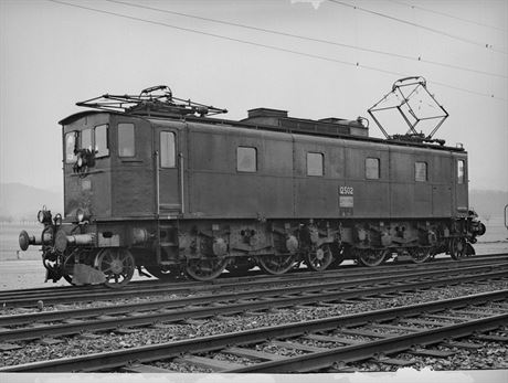 Tet typ lokomotiv pedstavovala ada Be 4/7. Byla prvnm progresivnm typem...