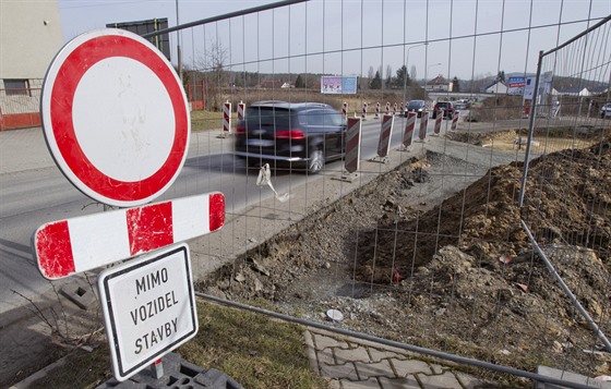 Až do konce dubna bude uzavřená část silnice U velkého rybníka v Plzni kvůli...