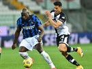 Romelu Lukaku z Interu Milán mezi hrái Parmy.