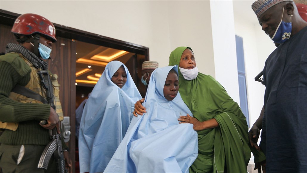 Unesené nigerijské dívky jsou znovu na svobod. (2. bezna 2021)