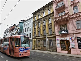 O demolici novorenesančního domu z 19. století v brněnské ulici Veveří požádala...