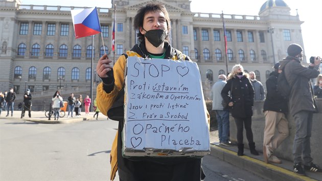 Demonstrace na Vclavskm nmst v Praze. (7. bezna 2021)