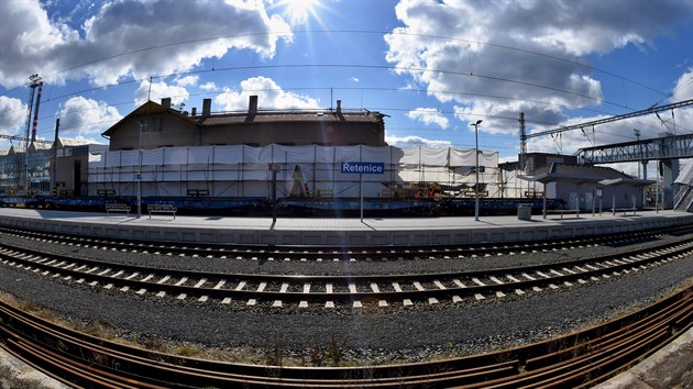 eleznin stanice, tedy mimo vpravn budovu, prola v letech 2019 a 2020 kompletn rekonstrukc.