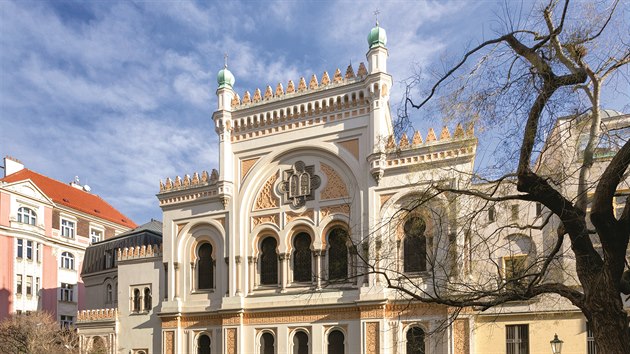 Nejzdobnější pražská synagoga vznikla v roce 1868 na místě nejstarší židovské modlitebny z 12.století. Po celkové
rekonstrukci její zlatý interiér opět září a nabízí unikátní pohled do židovské komunity v 19. a 20. století u nás.