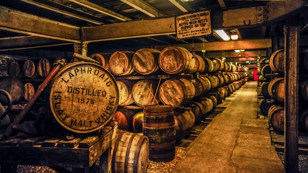 Pět oblastí. Ve skotských regionech
dnes funguje 128 palíren, jejichž
whisky má odlišné chuťové tóny.