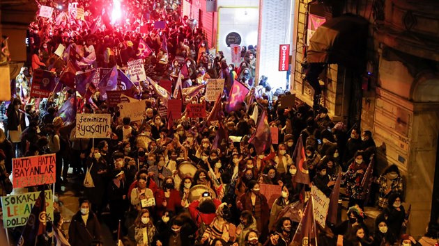 Mezinrodn den en v tureckm Istanbulu (8. bezna 2021)