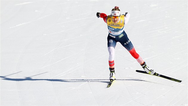 Therese Johaugová na volné desítce na mistrovství světa v Oberstdorfu.
