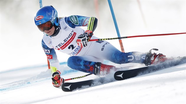 Americká lyžařka Mikaela Shiffrinová na trati obřího slalomu v Jasné