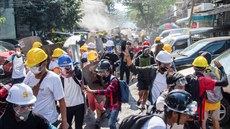 Pouliní protesty v Rangúnu (8. bezna 2020)