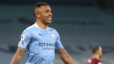 Gabriel Jesus, útoník anglického Manchesteru City, slaví gól proti...