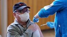 Očkování seniorky