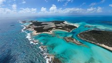 Bahamský ostrov St. Andrew's má rozlohu zhruba 2 954 kilometr tvereních.