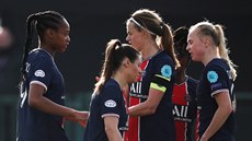 Fotbalistky Paris St. Germain oslavuj gl proti Spart.