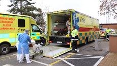 V pátek 26. února převezl velkokapacitní sanitní vůz deset pacientů z FN Plzeň...