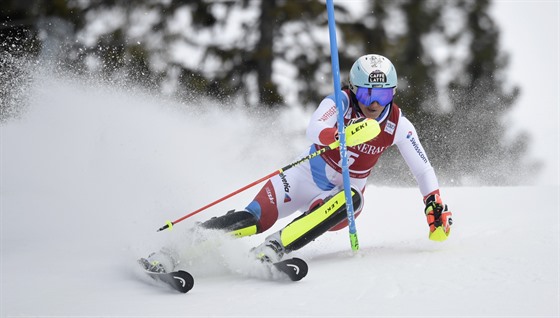 Wendy Holdenerová ve slalomu v Aare.