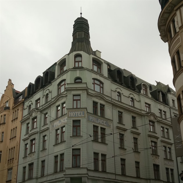 Hotel Palace na rohu Jindiské a Panské