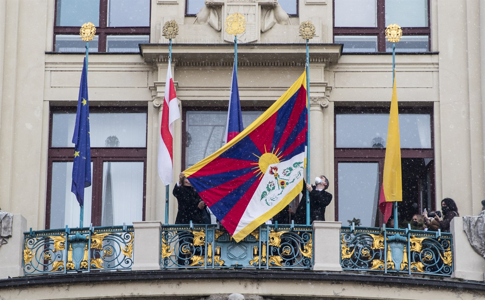 Obce vyvěsí tibetskou vlajku. Akce připomene povstání a oběti režimu -  iDNES.cz