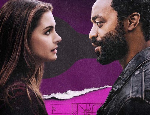 Anne Hathaway a Chiwetel Ejiofor ve filmu Lockdown
