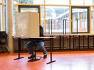 Voli ve volební miístnosti ve Freiburgu ve stát Bádensko-Württembersko. (14....