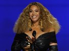 Beyoncé s Grammy za nejlepí R&B skladbu Black Parade