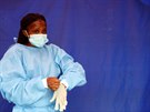 Zdravotnice v Jihoafrické republice se pipravuje na boj s koronavirem (14....