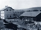 Stavba netolického nádraí, rok 1895