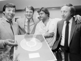 Karel Gott, Ladislav taidl, Karel Svoboda a Felix Slováek na udlení Zlaté...