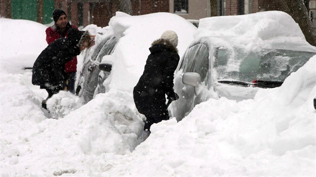 Za zimu napadne v Montrealu prmrn 200 centimetr snhu. (15. prosince 2013)