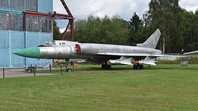 Tupolev Tu-128 v leteckém muzeu v Moninu