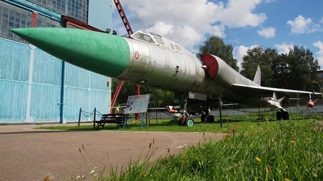 Tupolev Tu-128 v leteckém muzeu v Moninu