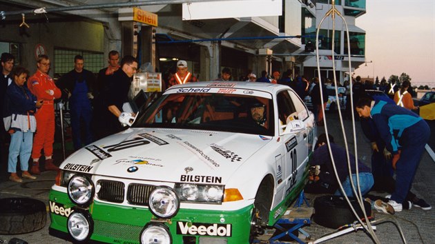 BMW M3 "Eifelblitz na 24 hodinovm zvodu na Nrburgringu v roce 1996