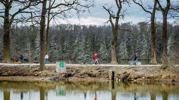Vrbenské rybníky v Českých Budějovicích jsou odbahněné.