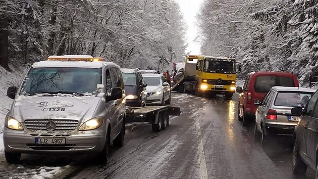 Hromadná nehoda na tahu mezi Jihlavou a Pelhřimovem (19. 3. 2020).