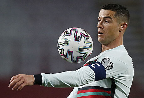 Cristiano Ronaldo zstává portugalským kapitánem.