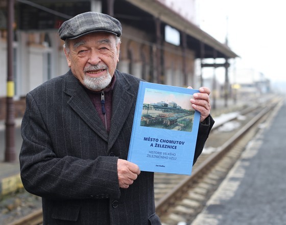Jan Kadlec, autor nové knihy Město Chomutov a železnice – historie velkého...