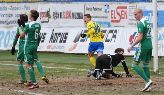 Ladislav Kodad z Teplic slaví gól v utkání proti Bohemians.